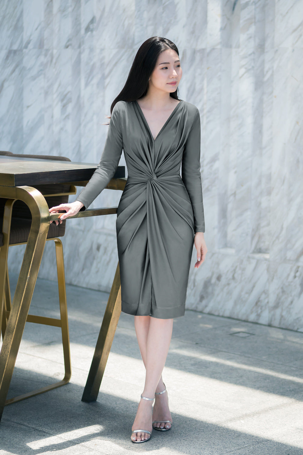 model in dark gray long sleeve v neck spandex bridesmaid dress